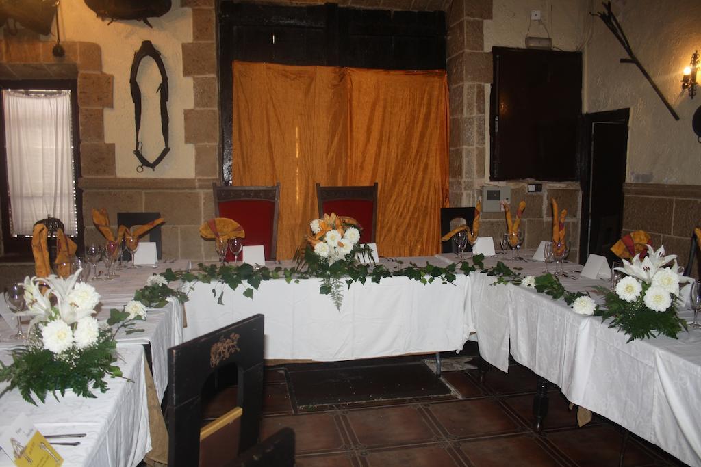 Hostal Restaurante La Diligencia Cunit Exterior photo