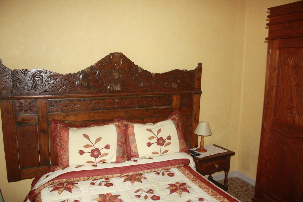 Hostal Restaurante La Diligencia Cunit Room photo