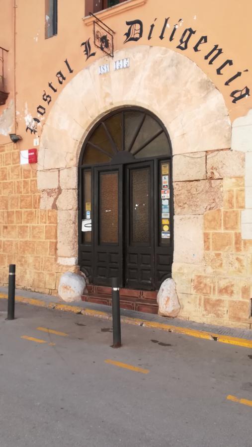 Hostal Restaurante La Diligencia Cunit Exterior photo