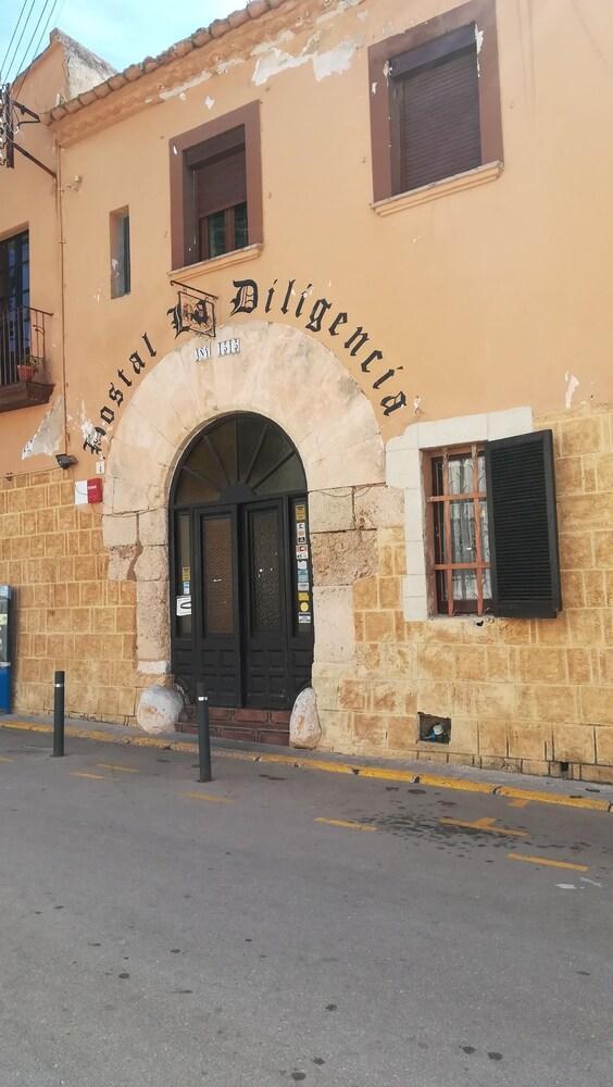 Hostal Restaurante La Diligencia Cunit Exterior photo